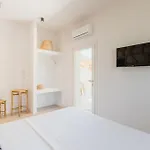 Alénu Bed & Breakfast 3*